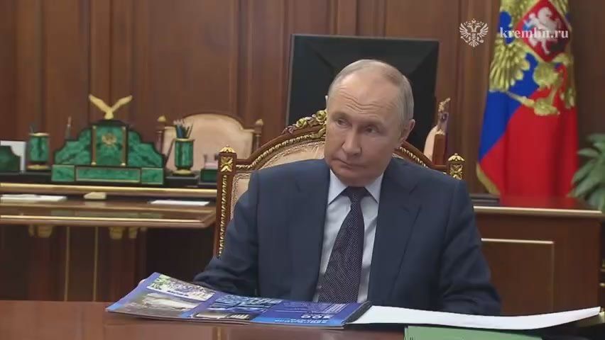 Владимир Путин провёл рабочую встречу с губернатором Владимирской области Александром Авдеевым