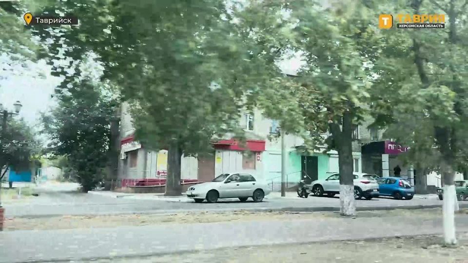 Владимир Сальдо обсудил проблемы водоснабжения в Таврийске с сотрудниками территориального управления