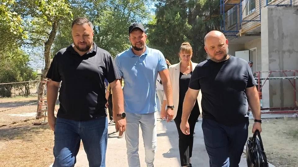 Александр Хлюстов: Во время выезда в село Виноградово вместе с главой округа, секретарем местного отделения Хоменко Русланом Анатольевичем, сотрудниками администрации округа в рамках мониторинга мест отдыха детей осмотрели...