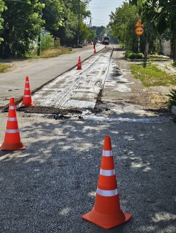 В Геническе на улице Возрождения (Петровского) начался ремонт дорожного покрытия