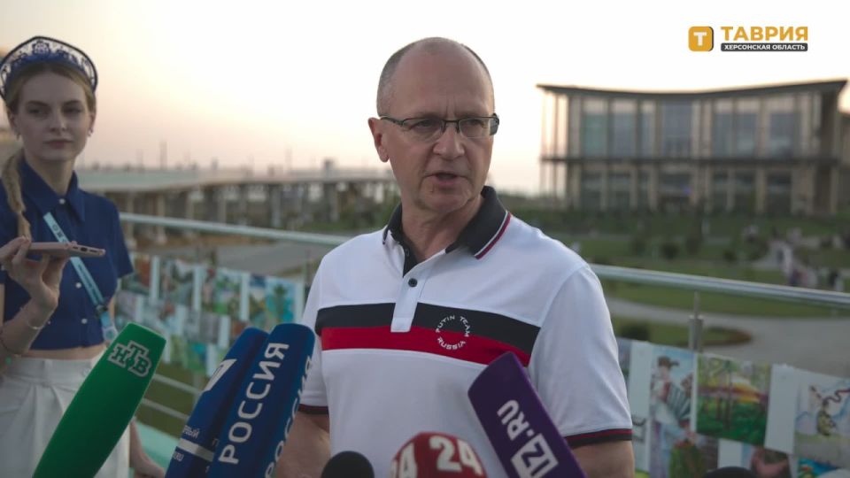 Сергей Кириенко отметил особую атмосферу фестиваля "Таврида.АРТ", посвященного 80-летию Великой Победы и Году защитника Отечества