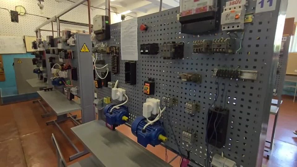 Рамиль Замалетдинов: С рабочим визитом посетил Генический техникум сферы обслуживания