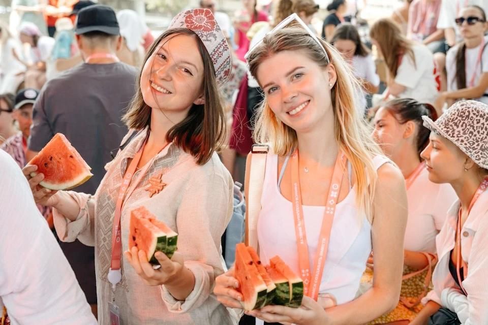 Чехлы для арбузов и творческие идеи: Молодежь Херсонщины стала участником седьмого фестиваля «Таврида.АРТ»