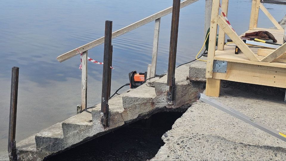 Александр Дудка: По поручению главы Скадовского округа Александра Дудки были отремонтированы ступени спуска к морю