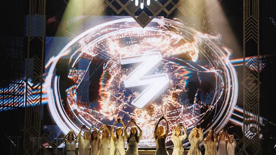 ����� 60 ������ ������ �� ������� �������. ������ � ���������� �������