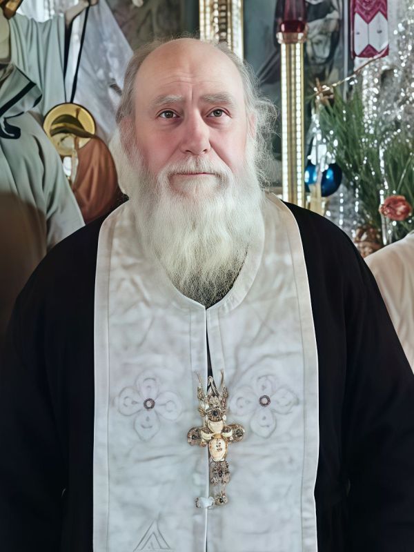 Руслан Хоменко: Протоиерей Иоанн Дёмин, настоятель храма Архангела Михаила села Великие Копани отмечает сегодня свое 82-летие