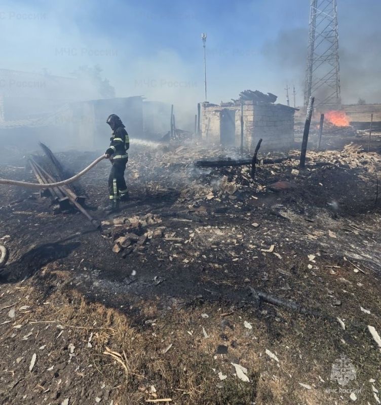 Спасатели МЧС России по Херсонской области ликвидировали пожар в Каланчакском округе