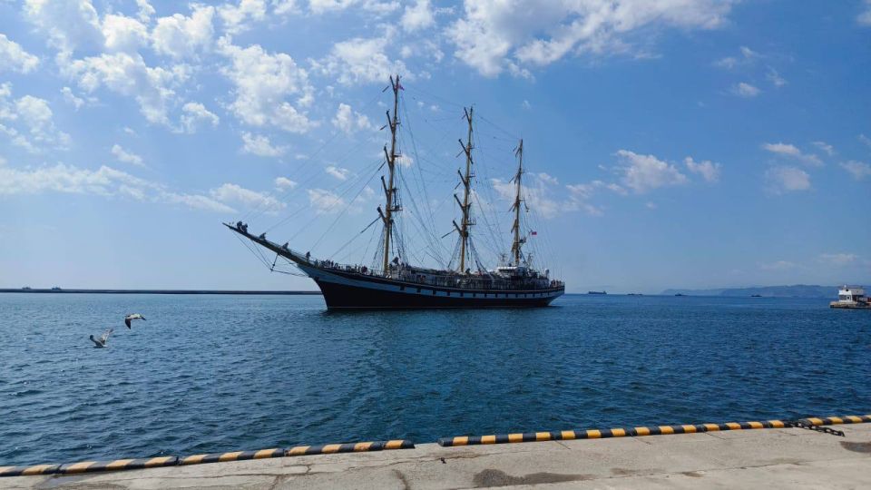 ������� ������ � ���� ������� �� ������������ 80-����� ������������ �����