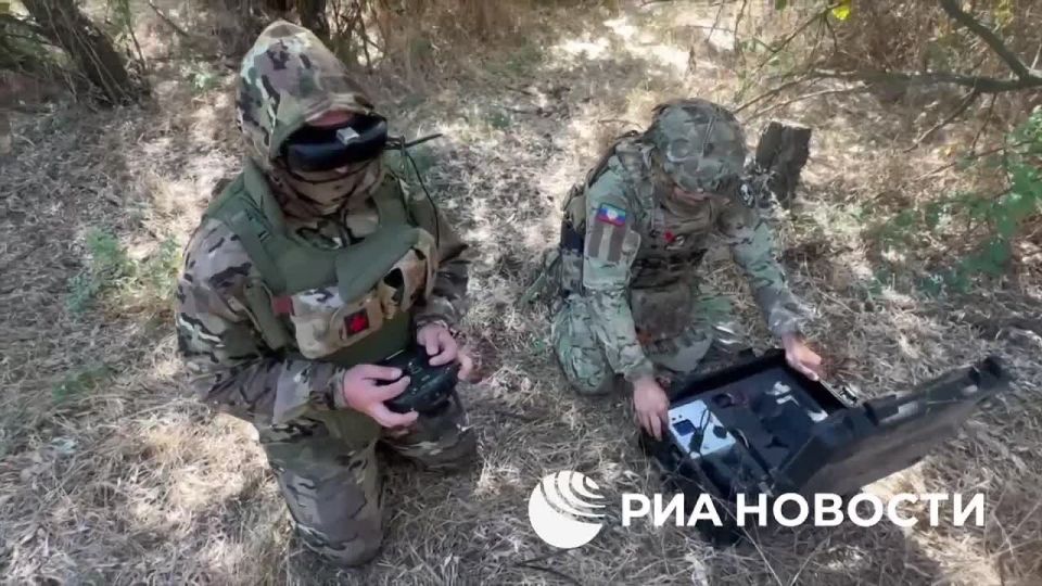 ������ ������� FPV-������ � �������� �� �������� ��������� � � ������� ���� ��������� ��������� ������ ����������� ���������, ������������ ������� �� ������ ������ ������ � ���������� �������, ��������� ��� ������� ��������...