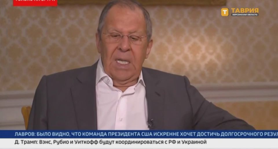 Глава МИД России напомнил Владимиру Зеленскому о статьях Конституции Украины, защищающих права русских