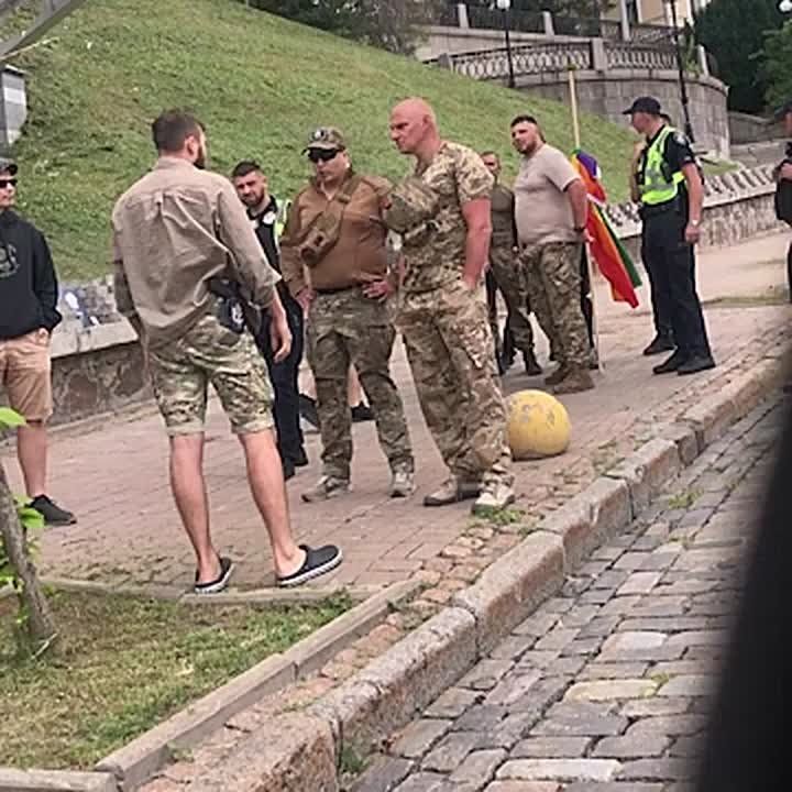 ���� �� �������: ������� �� ��� ������ ����������������� ���* ������ ��������� �������� ����� � ������ � �������� �**���� � �����