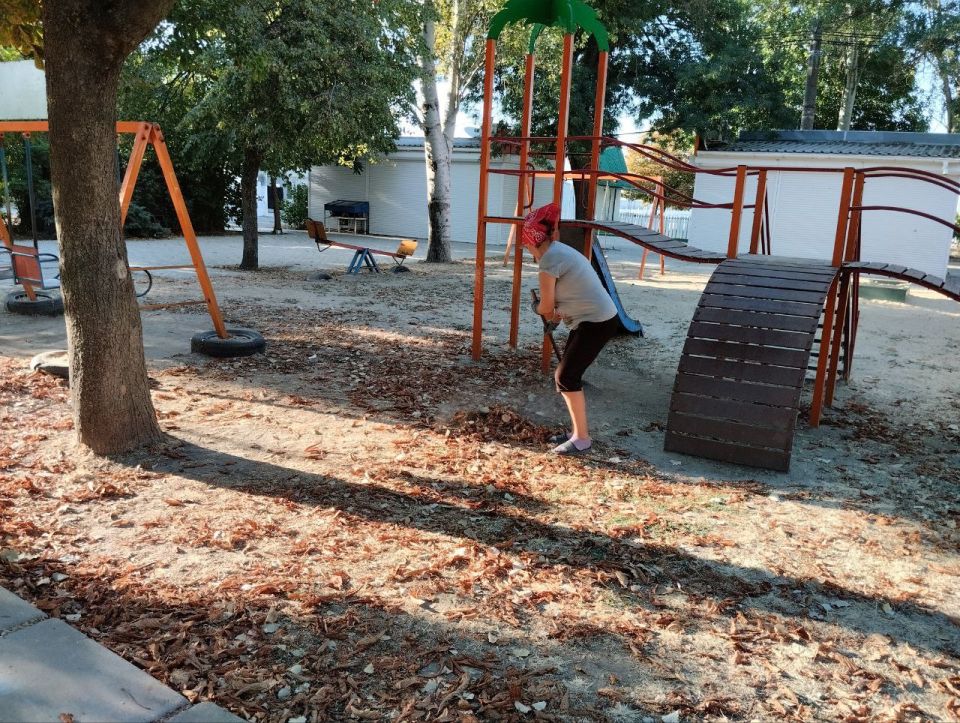 Александр Дудка: Чистота Скадовска – забота сотрудников «Джарылгача»