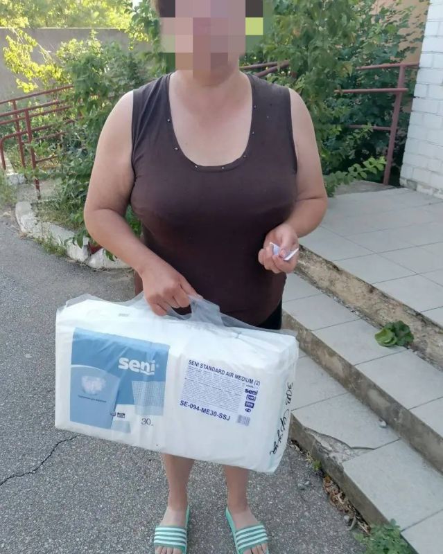 С заботой о каждом: в городе Таврийск доставили продуктовые наборы маломобильным гражданам