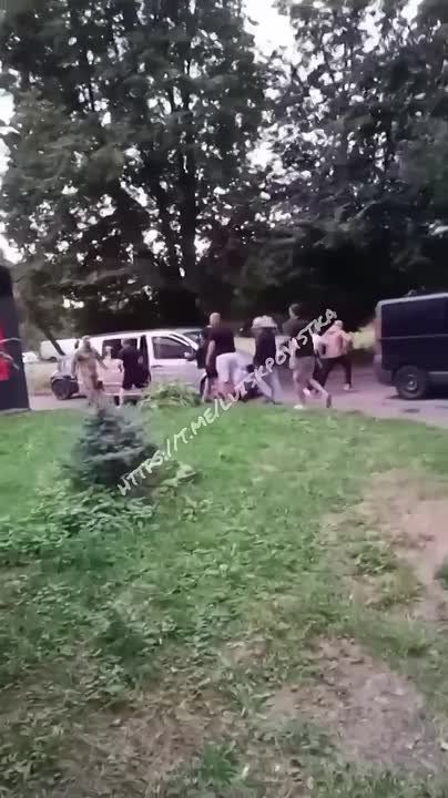 ��������� ������ ����� ������������ � ��� ��������� �� �������