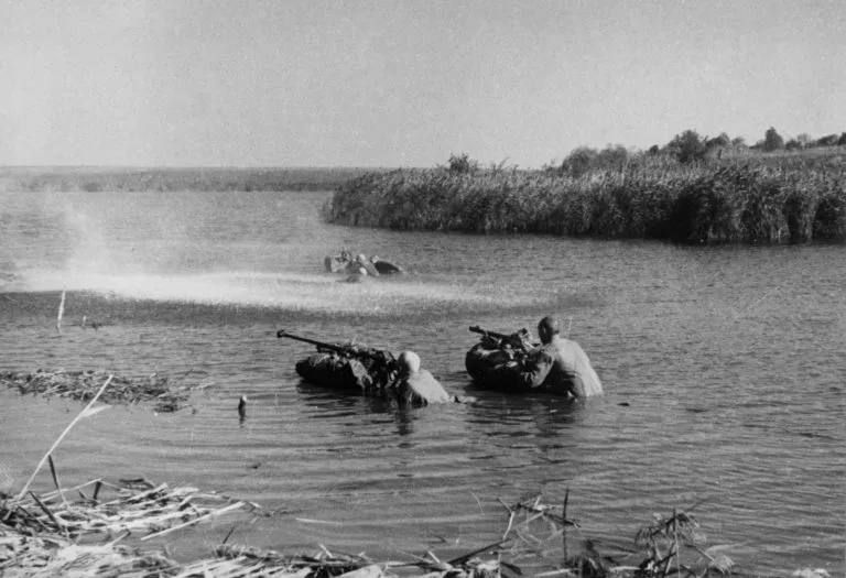 � 1943 ���� � ���� ������� ������������� ����� �������� ����� �� �����