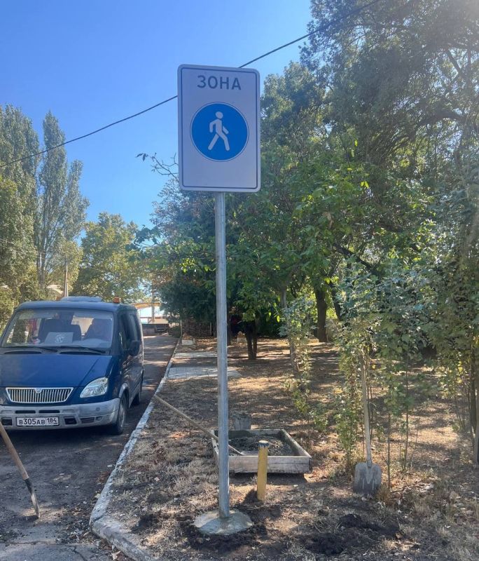 Александр Дудка: Установка новых дорожных знаков сделает улицы безопаснее!