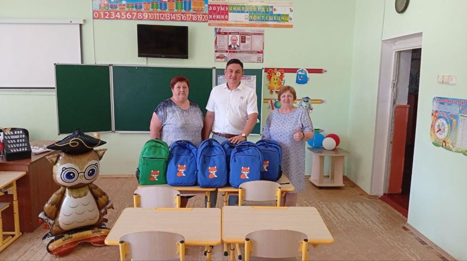 Первоклассникам из села Мирное подарят новые школьные рюкзаки!
