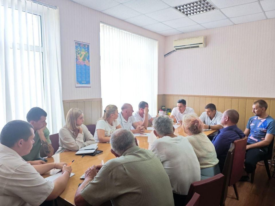 В Каланчаке обсудили поддержку бизнеса и новые возможности для предпринимателей
