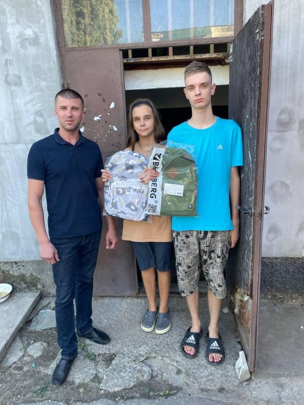 Новый учебный год — новые рюкзаки от администрации Скадовского округа