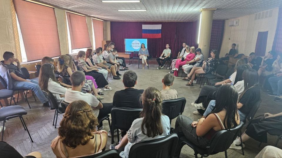 Открытый диалог с молодежью Каланчакского округа: тренинг, общение и новые возможности развития