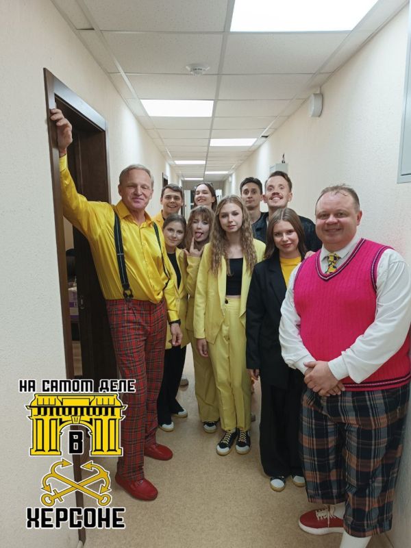 Херсонская команда "Рука в синице" взяла серебро на 5-м юбилейном музыкальном КВН-фестивале "Поющий косопуз" в Рязани!