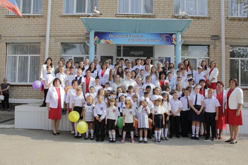 Первоклассникам Вадимской школы в День знаний вручили новые рюкзаки