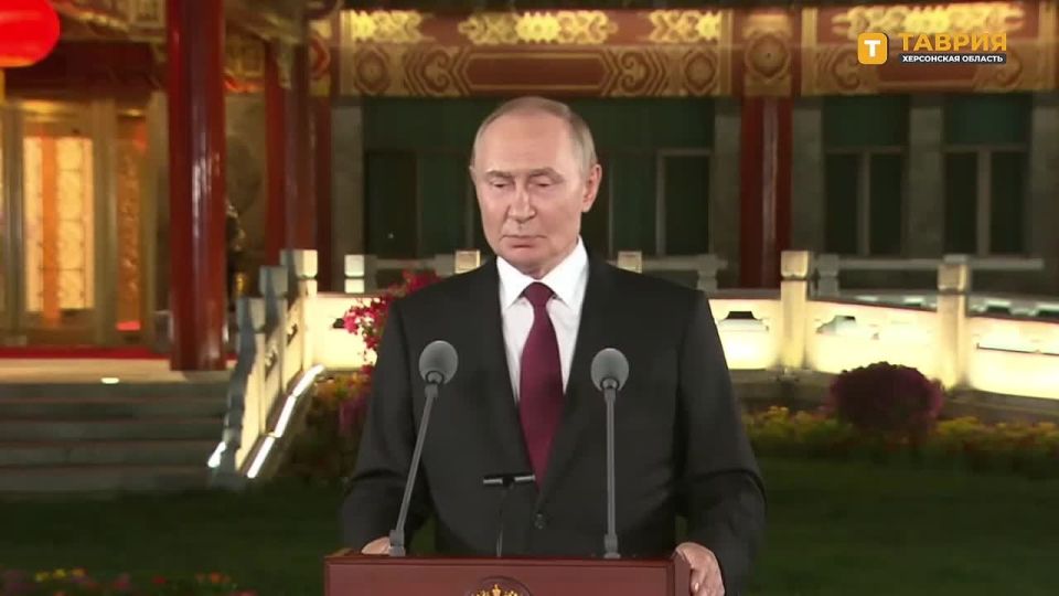 ВСУ неспособны вести крупномасштабные наступательные операции, а лишь пытаются удержать рубежи, заявил Владимир Путин