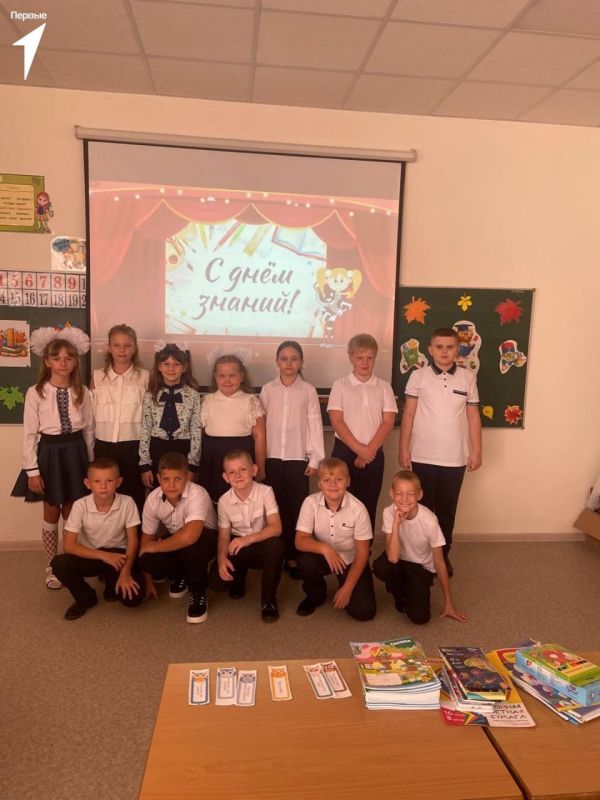 Первые Лазурненской школы рассказали, как провели День знаний