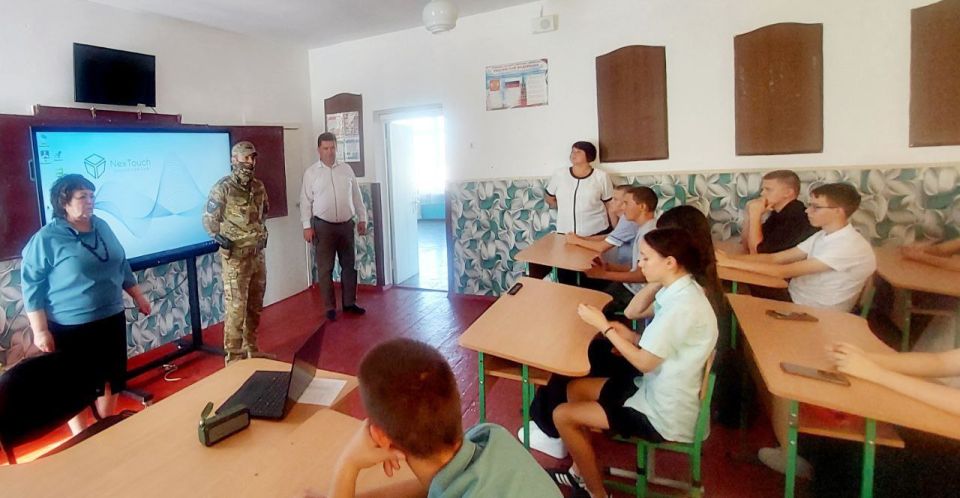 "Разговоры о важном": День памяти жертв терроризма в школе села Хлебодаровка