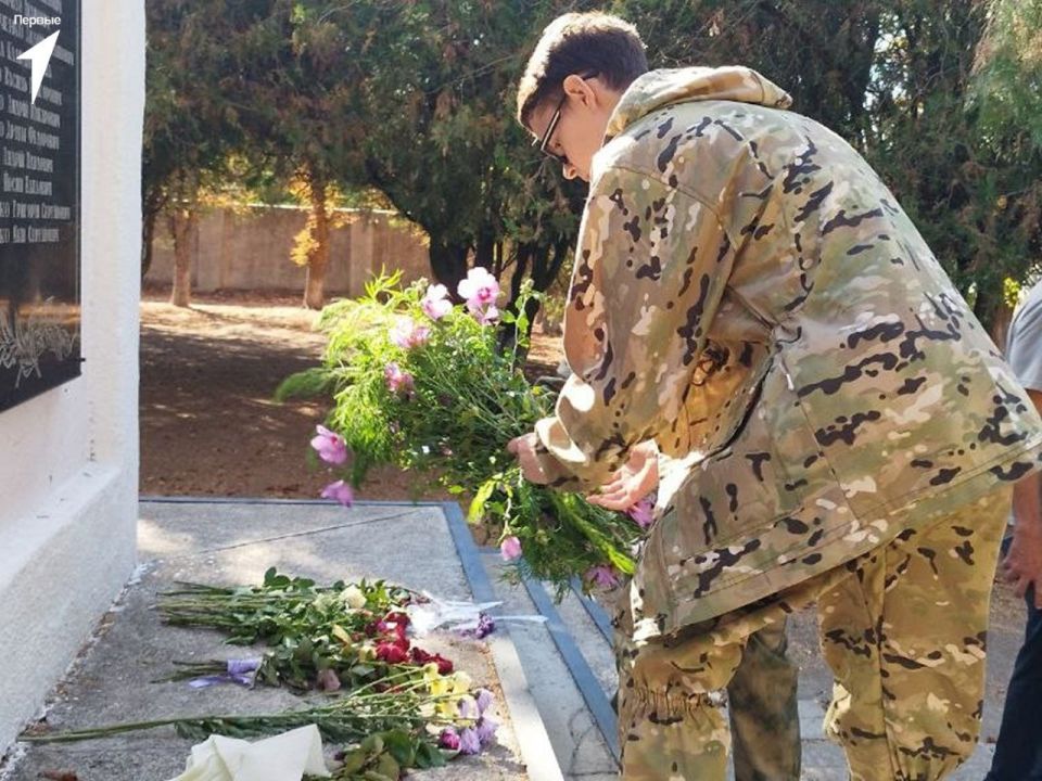 Первые Горьковской школы провели линейку в честь Дня воинской славы России
