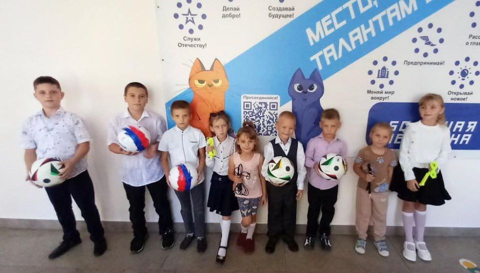 Мордовия подарила Вадимской школе новый спортивный инвентарь для уроков физкультуры