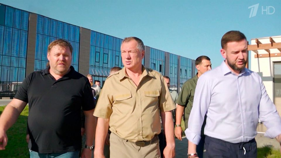 Марат Хуснуллин оценил ход строительства значимых социальных объектов в Херсонской и Запорожской областях