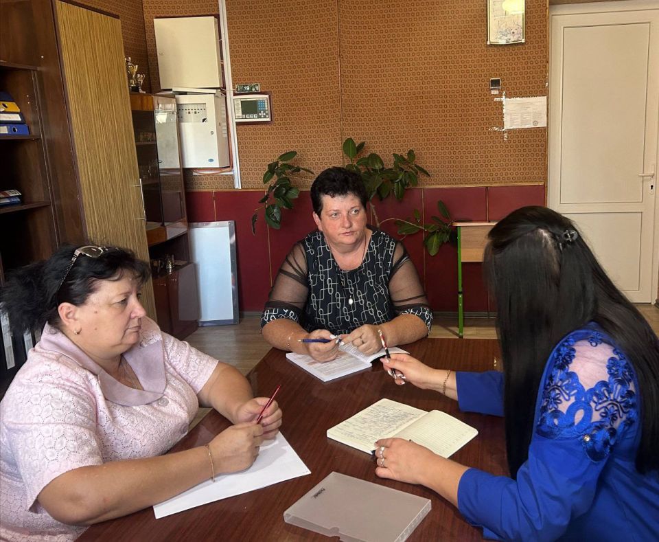 Александр Дудка: Начальник ТУ Михайловка с рабочим визитом посетила местную школу