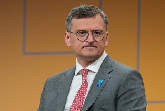 «Я никогда не думал, что мне придется бежать из своей страны, как вор ночью» — Кулеба