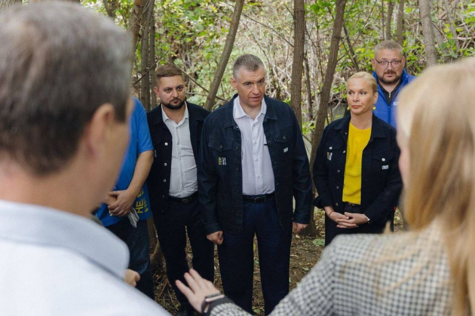 ���� ���������� ������� ����������� ��������� �������� ����� ��� ������