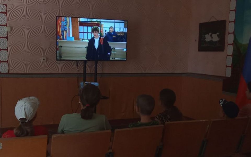 В сельском доме культуры села Первоконстантиновка состоялось информационно-просветительское мероприятие «Безграмотность и её причины"