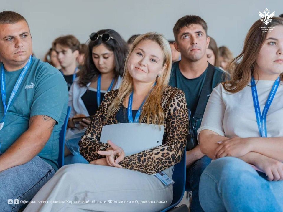В «Счастливцево» прошла образовательная программа «Молодежь в культуре»