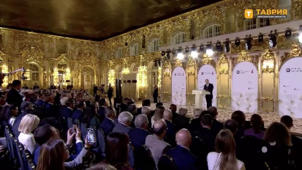 ИИ ускоряет распространение идей, но оригинальные решения возможны только благодаря человеку и взаимодействию культур, заявил Владимир Путин