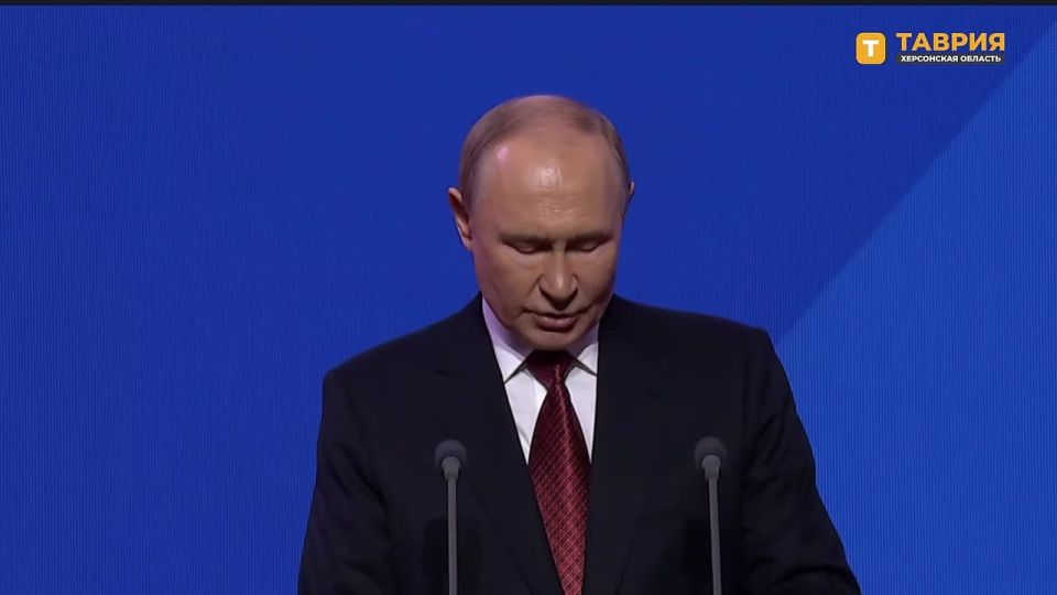 Владимир Путин поблагодарил москвичей за помощь российским военным и жителям Донбасса и Новороссии