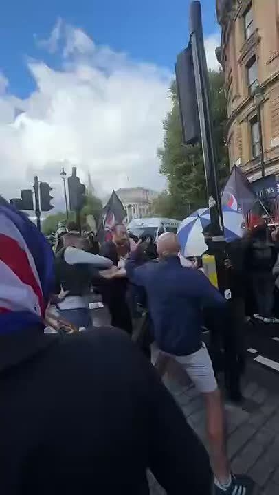 � ������ ������� ���������� ��������������� ����� �������� ��������� � ������������ � ��������