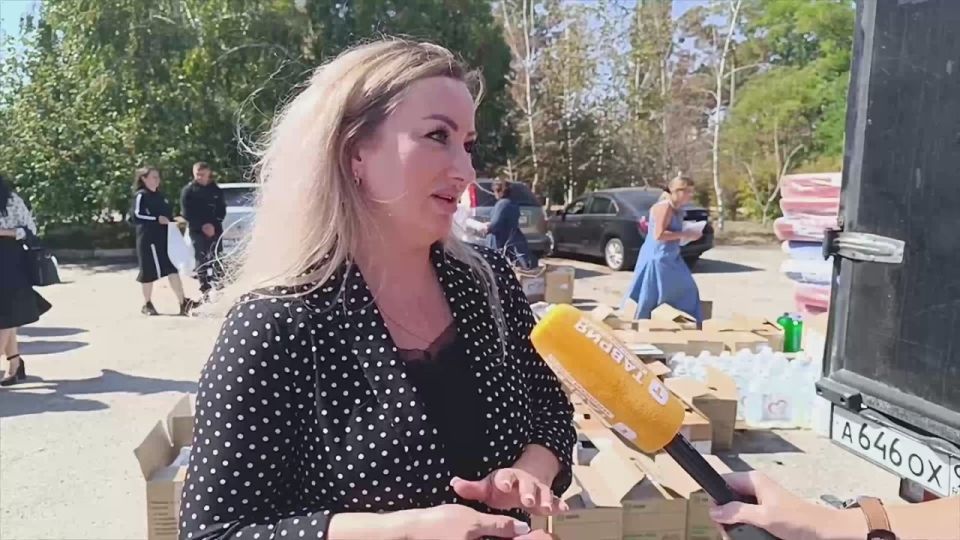 Александр Дудка: Из Крыма скадовским школьникам пришел гуманитарный груз