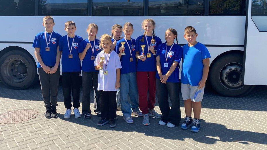 Новокаховские кикбоксеры завоевали 8 медалей на открытом кубке в Симферополе