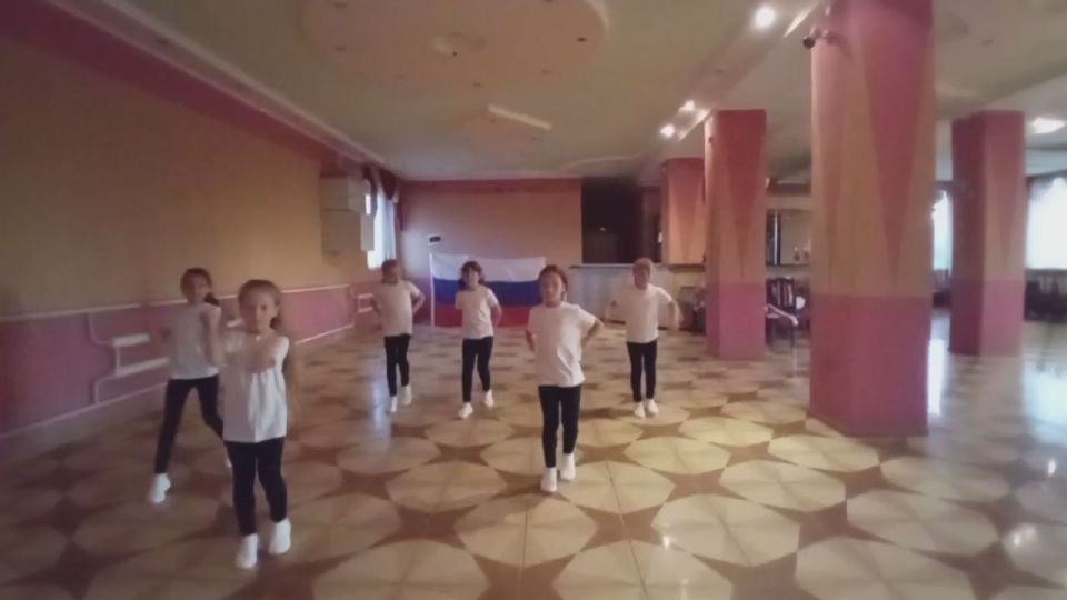 С Днем Каланчака! . Дорогие жители Каланчака! Поздравляем вас с Днем вашего поселка — праздником, который объединяет всех, кто живет и работает на этой земле