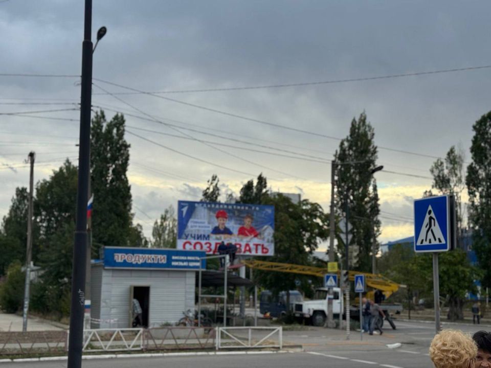 Владимир Оганесов: Меняем форматы — сохраняем чистоту: в округе обновляются рекламные конструкции