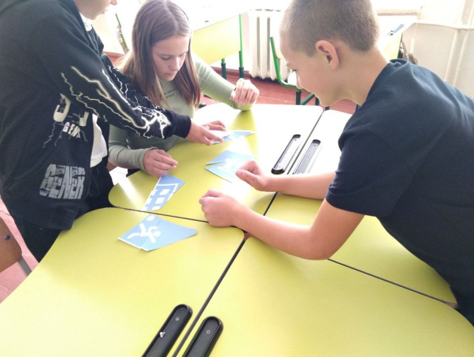 17 сентября 2025 года в ГБОУ Рубановская школа Великолепетихского района прошел Единый день детской дорожной безопасности!