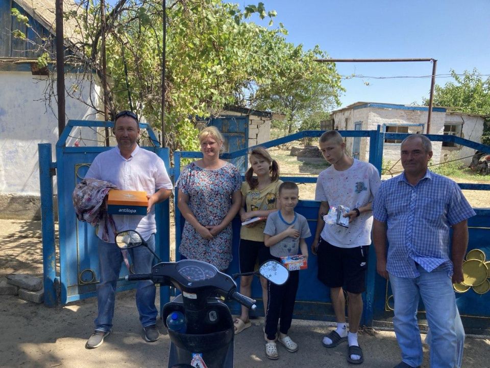 Шефы из Рязанской области навестили многодетную семью, проживающую в Великой Лепетихе