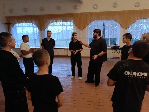 Визит наставников Херсонской Лиги КВН в Александровскую школу