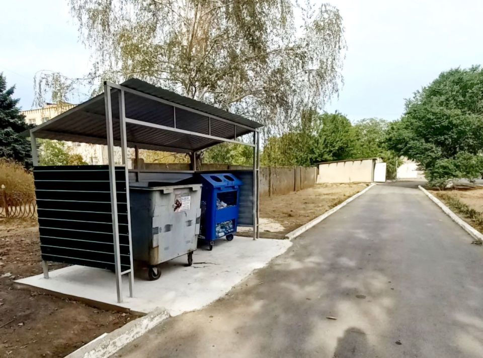 В Чаплынском муниципальном округе благоустраивают площадки накопления ТКО