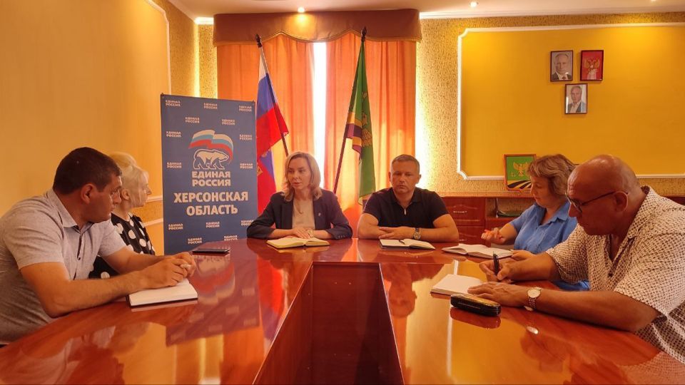 Ольга Осипенко: Провела рабочее совещание с начальниками территориальных отделов Новотроицкого округа