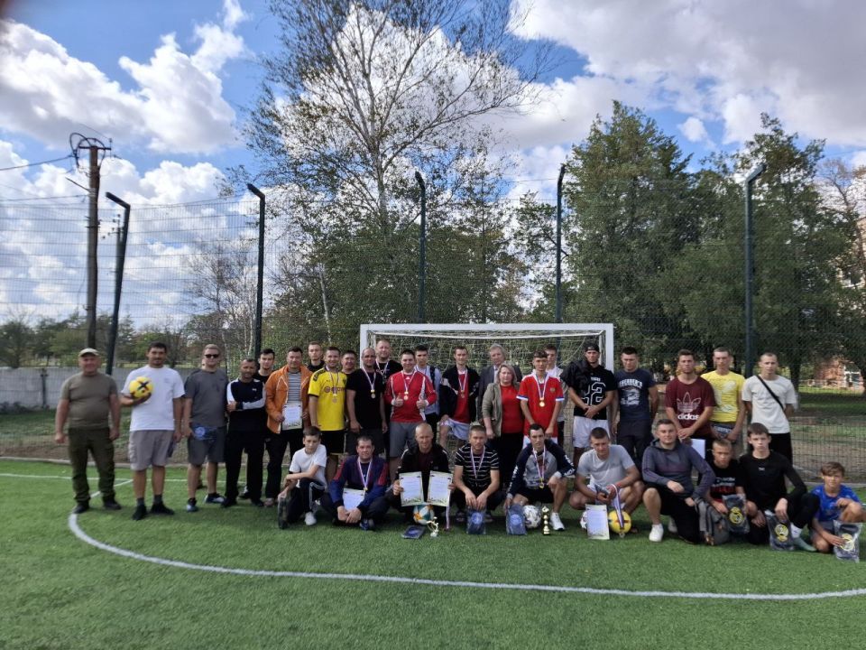 В селе Первоконстантиновка прошли захватывающие соревнования по мини-футболу